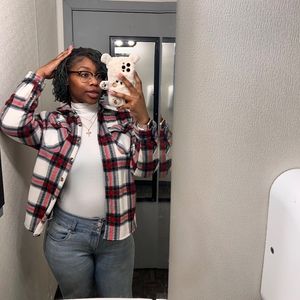 Meet your Posher, Posh